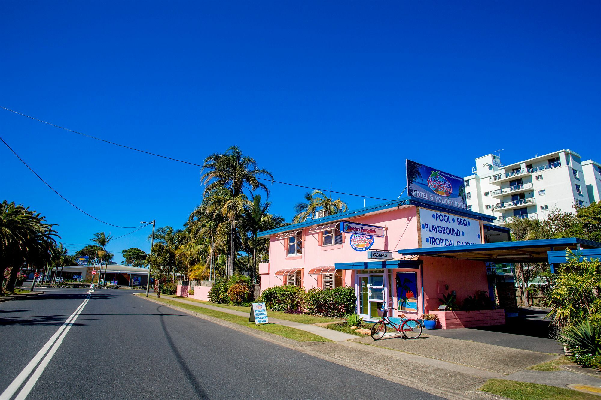 Ocean Paradise Studios & Apartments Coffs Harbour Exterior photo